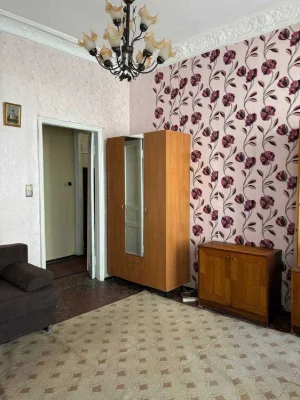I will sell an apartment in the city center