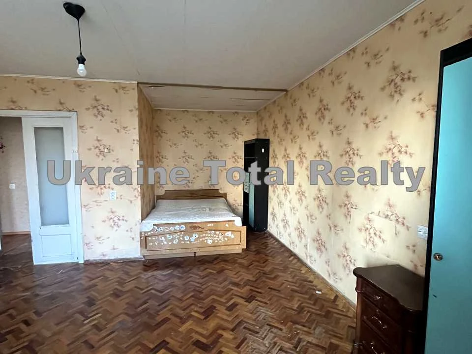Apartment. Zdolbunivska Street, Kyiv