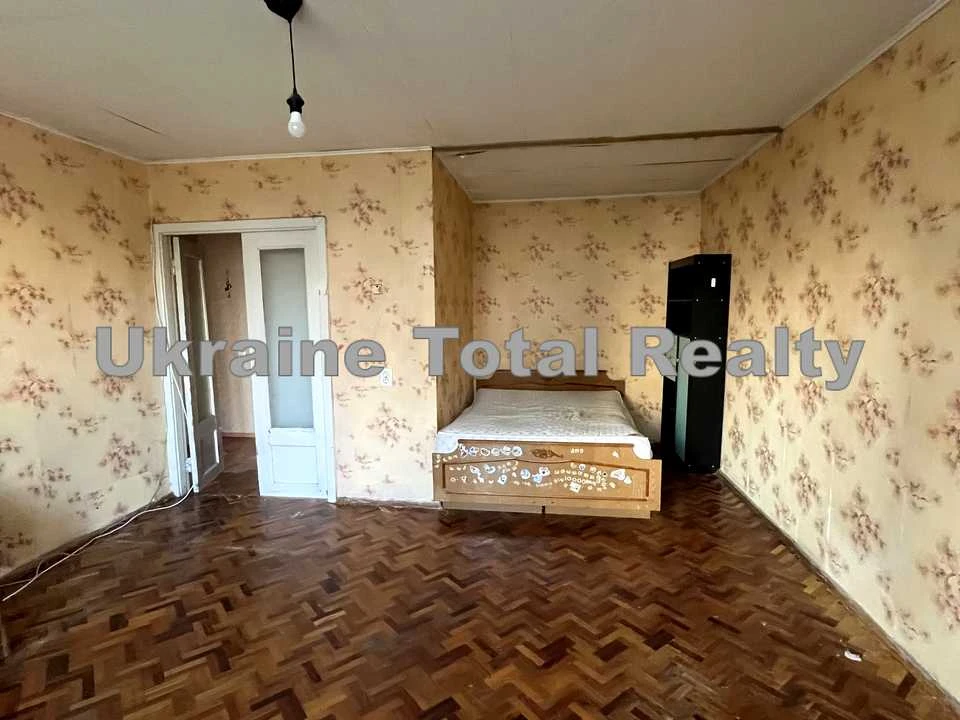 Apartment. Zdolbunivska Street, Kyiv