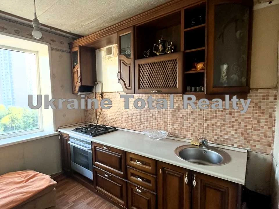 Apartment. Zdolbunivska Street, Kyiv