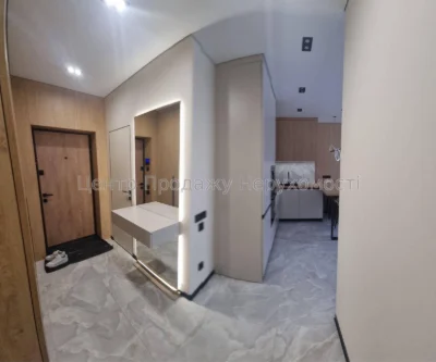 Продається 2-кімн. квартира 67 м², 6/25 пов, ЖК Варшавський