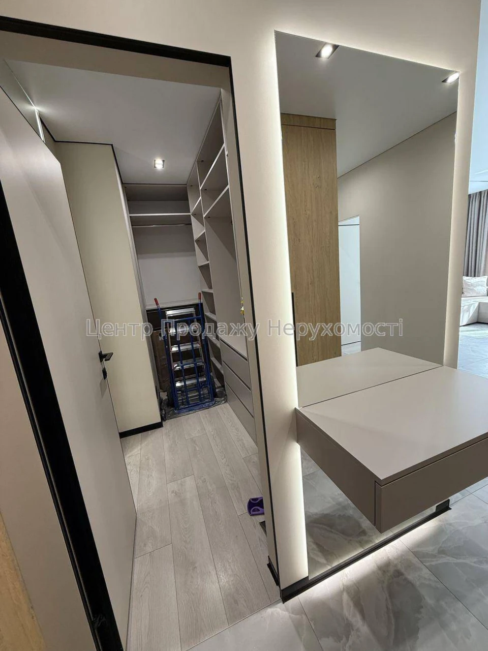 Продається 2-кімн. квартира 67 м², 6/25 пов, ЖК Варшавський