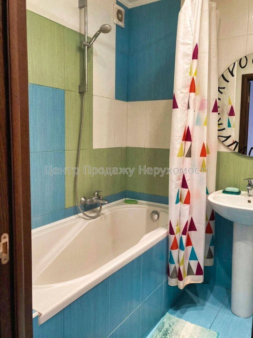 Продається 3-кімнатна квартира 97 м² у Києві, 6/22 поверх