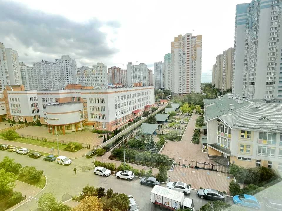 Квартира. Микола Бажана проспект, Київ