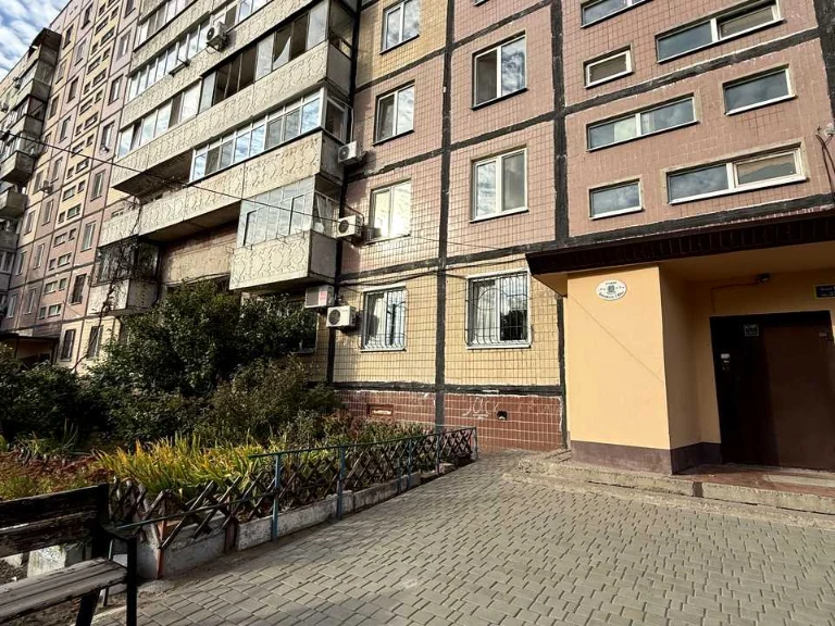 Квартира. Дніпро, Петра Полтави вул.