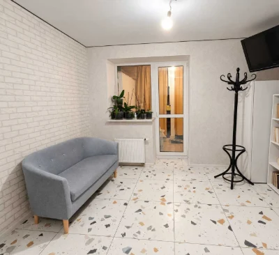 Bright one-bedroom apartment on Mykola Khvyliov Street, 3, in the "Vudistoriya" residential complex.