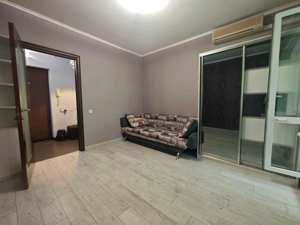 Apartment. Zoia Hayday st. Kyiv