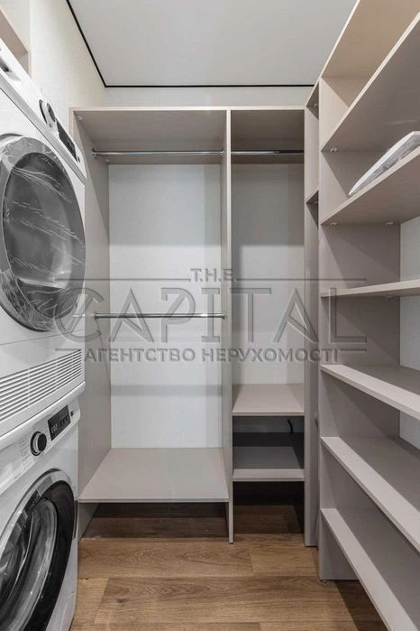 For sale / Apartment / 84 m2 / Residential complex Varshavsky 2 / Podilsky district