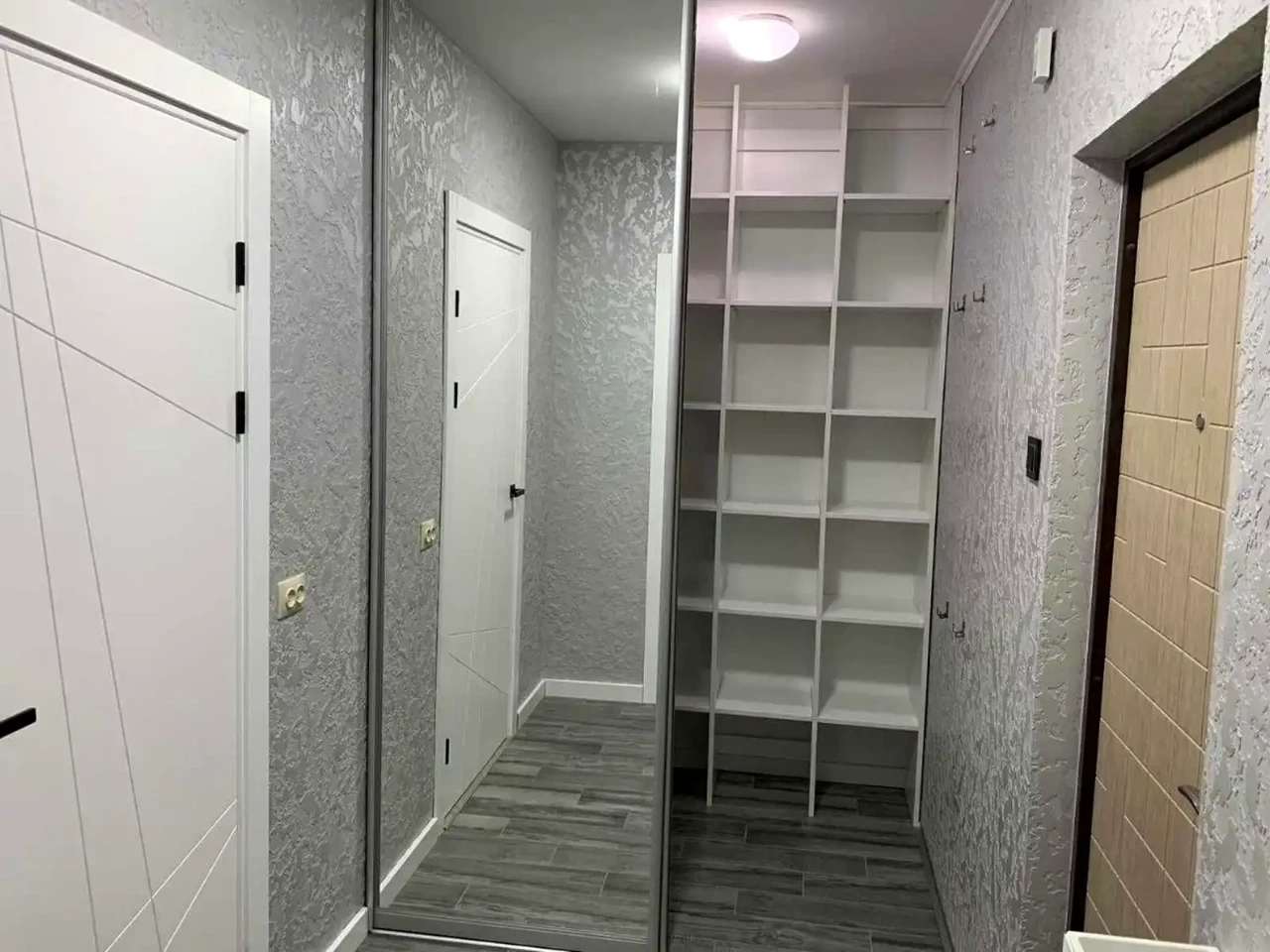 Оренда квартири 1-кімн. 42 м² 8/24 пов.