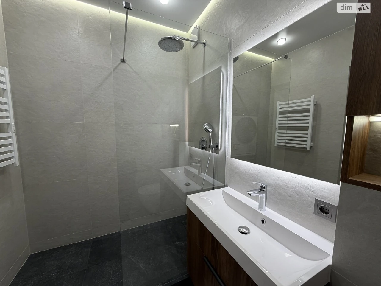 Apartment for Sale in Academic District