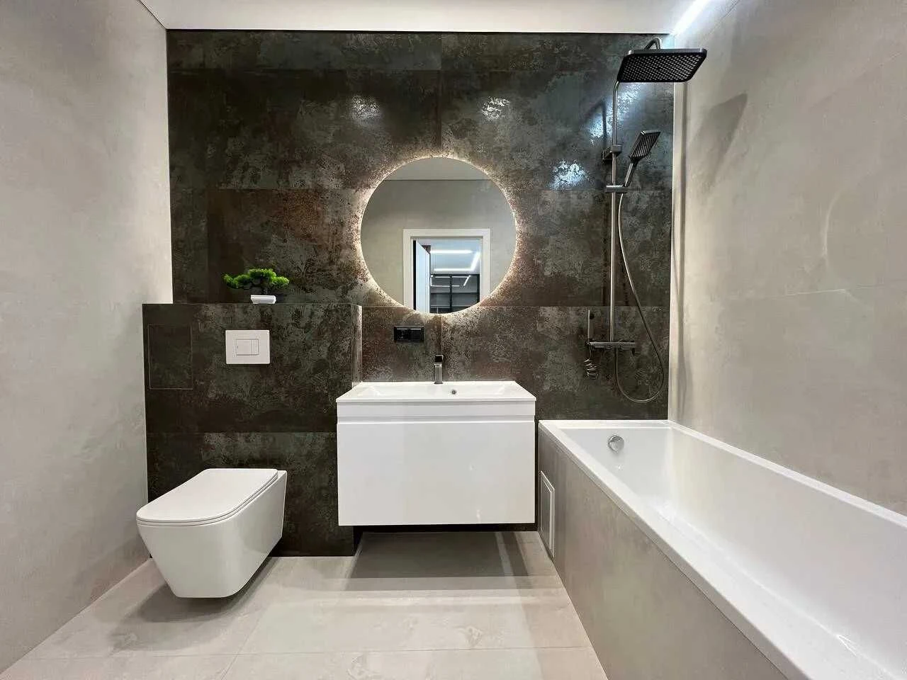Spacious two-bedroom apartment with furniture and appliances in the city center