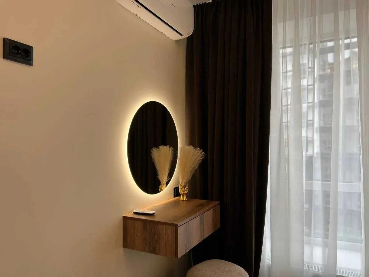 Spacious two-bedroom apartment with furniture and appliances in the city center