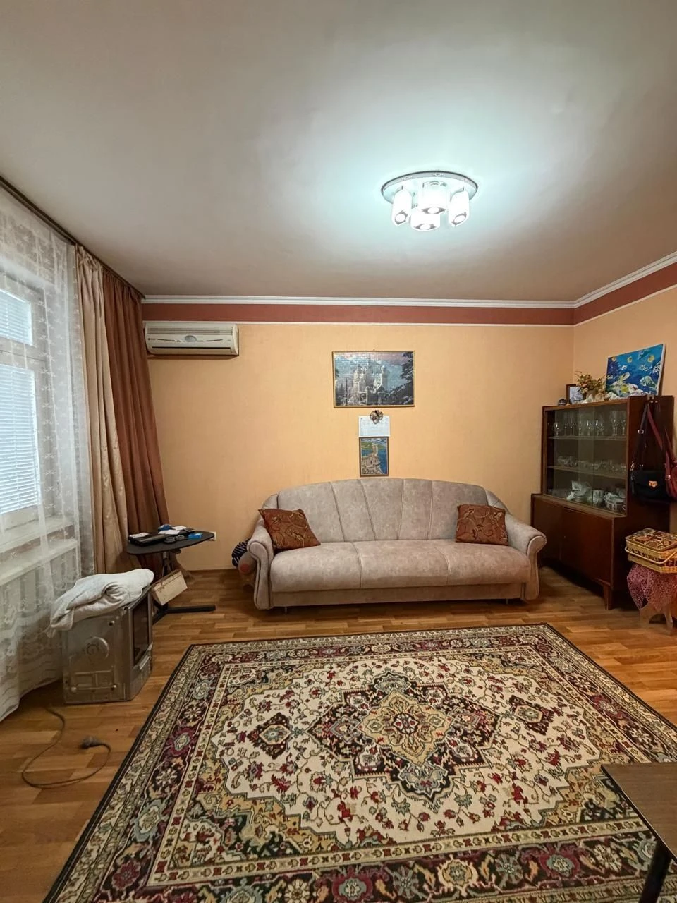 Продаж трьохкімнатної квартири Інгульський район  вул Космон