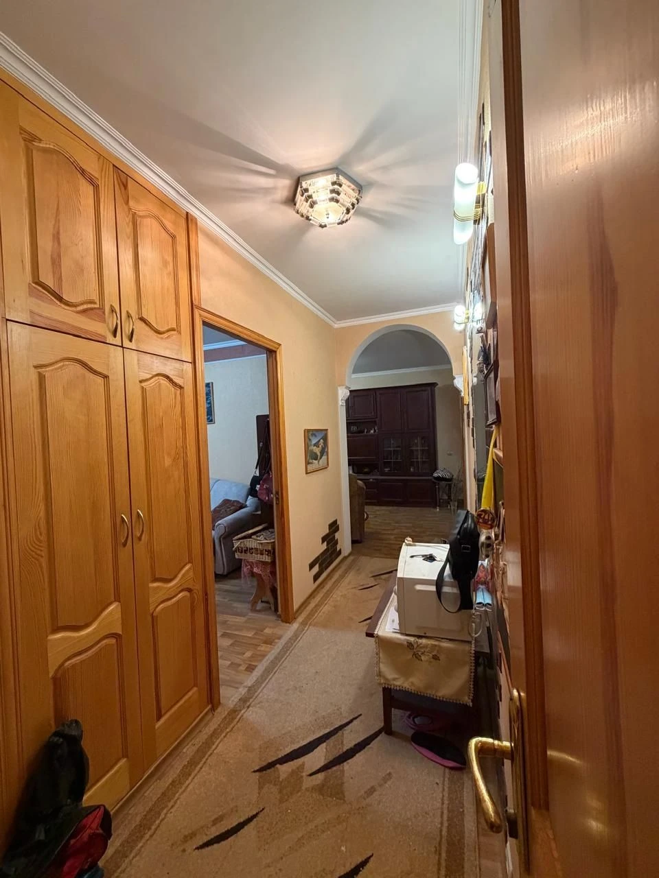 Продаж трьохкімнатної квартири Інгульський район  вул Космон