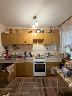 Продаж трьохкімнатної квартири Інгульський район  вул Космон