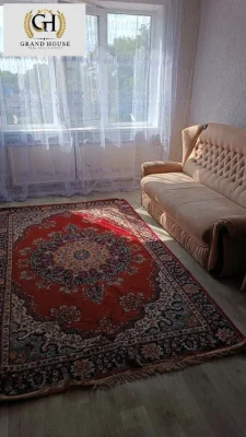 Продається компактна квартира в 101 микрорайоне