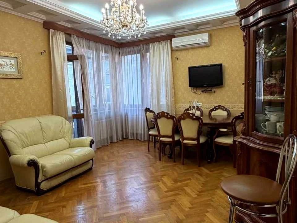 Квартира. Львів, Дрогобича, 1
