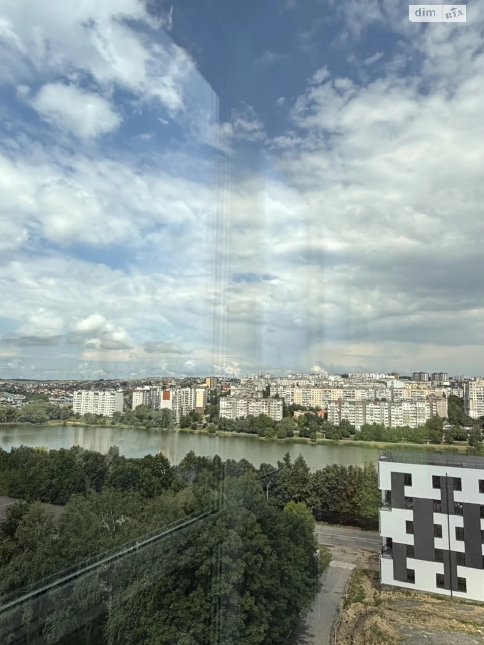 Продаж Квартира Виставка