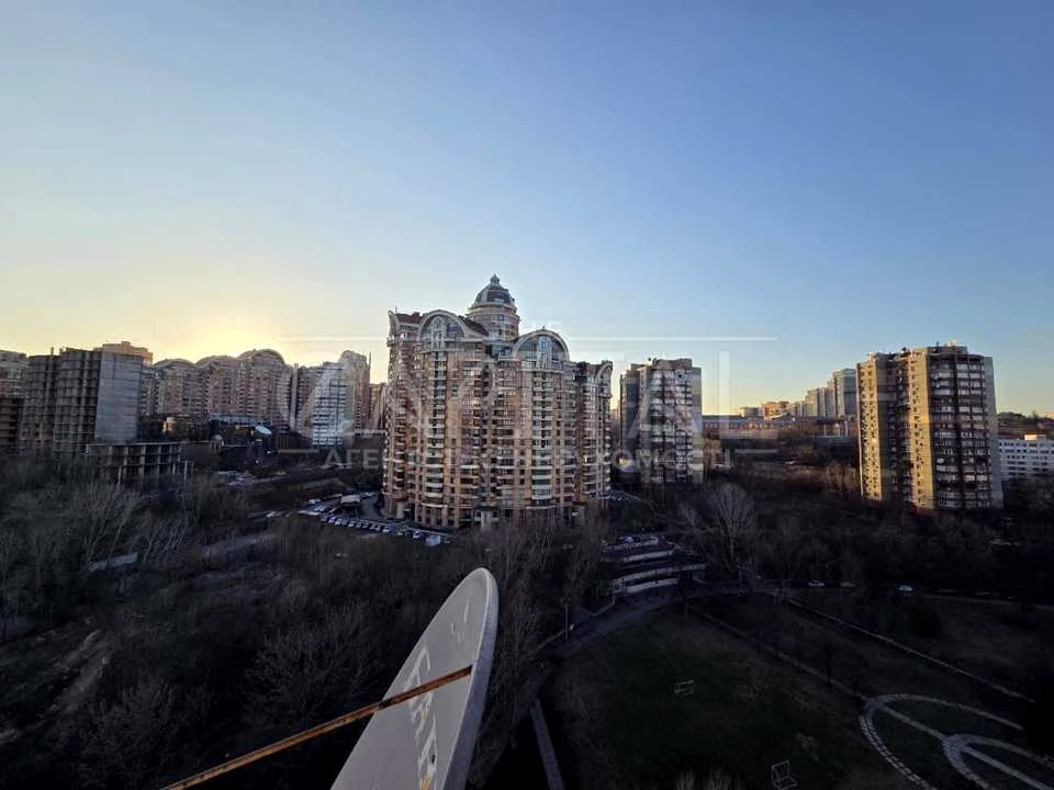 Квартира. Київ, Старонаводницька вулиця