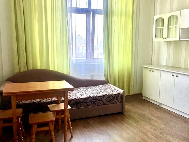 Квартира. вулиця Анни Ахматової, Київ