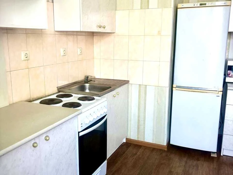 Квартира. вулиця Анни Ахматової, Київ