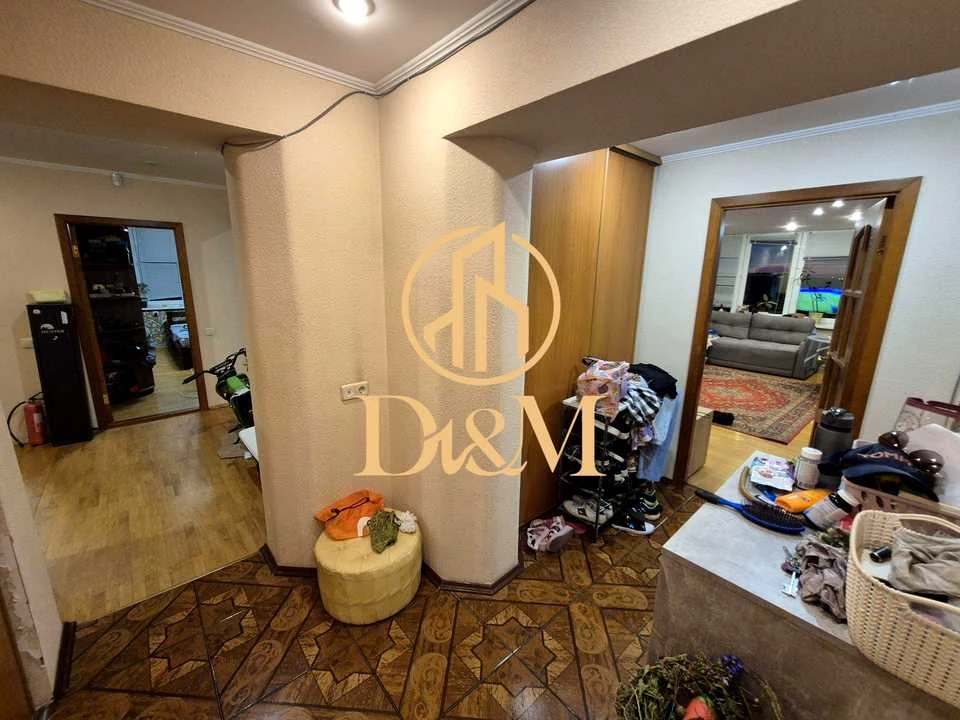 Apartment. Volodymyr Yasyuk St., Kyiv