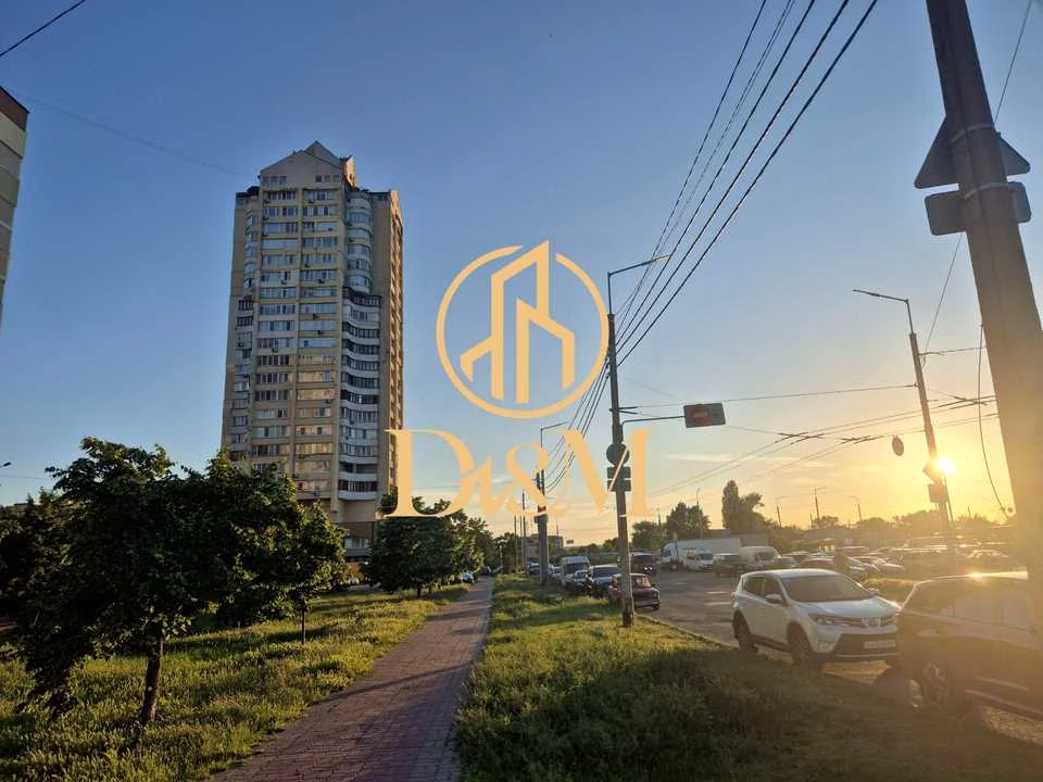 Apartment. Volodymyr Yasyuk St., Kyiv