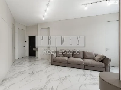 Apartment for Sale: Zvirynets