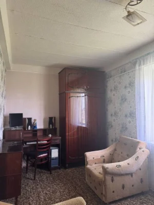 2 кімнатна квартира Космічна 108а