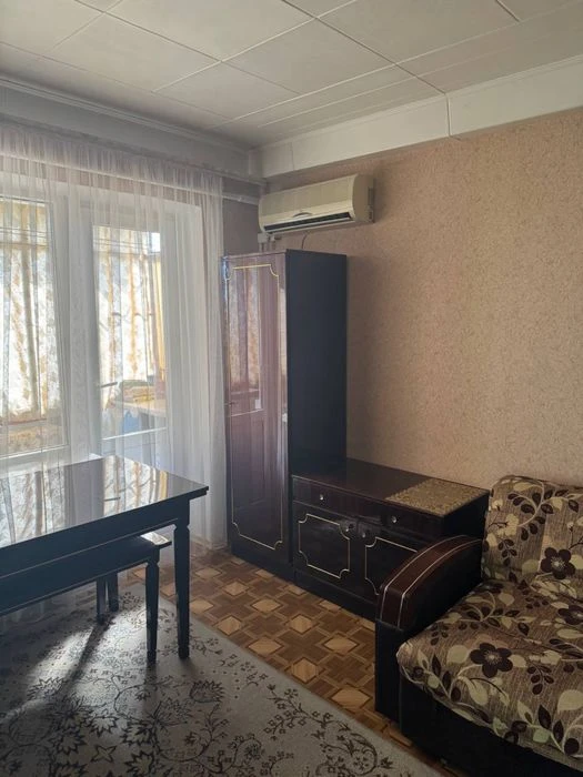 2 кімнатна квартира Космічна 108а