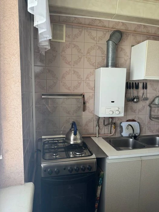 2 кімнатна квартира Космічна 108а