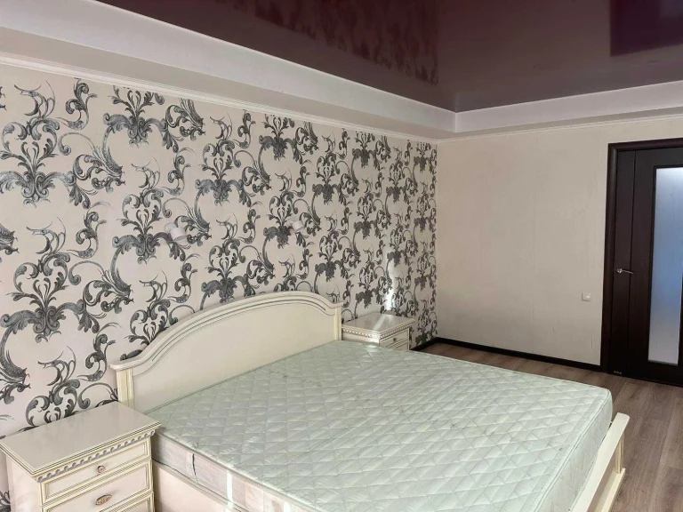 For Sale: 3-room apartment, Cosmic District, Сытова Street, 6/9