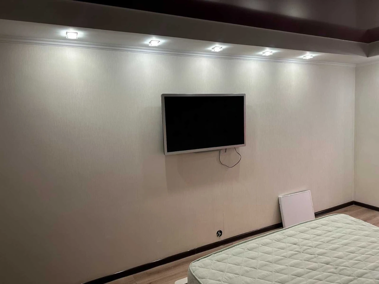 For Sale: 3-room apartment, Cosmic District, Сытова Street, 6/9