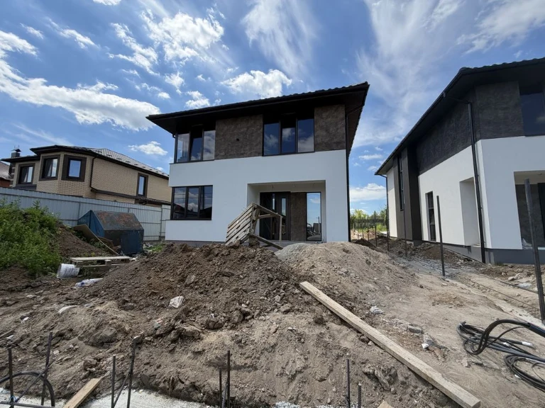 Sale of a modern two-story house in the town of Berezina. Without