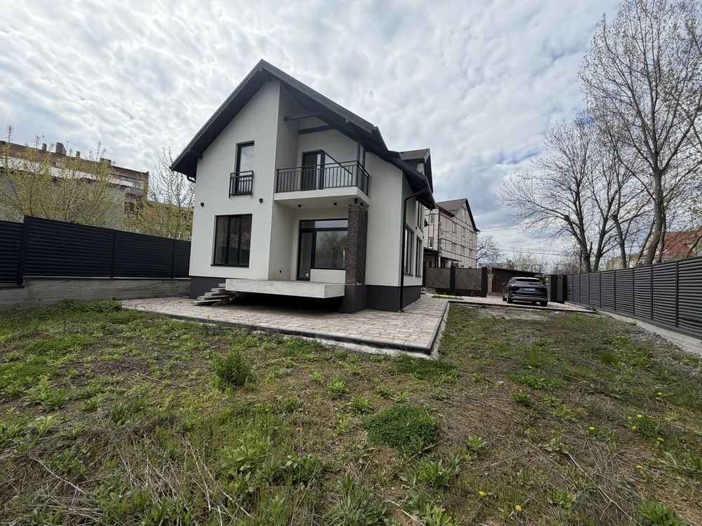 Продаж двоповерхового цегляного будинку (новобудова) | пров.