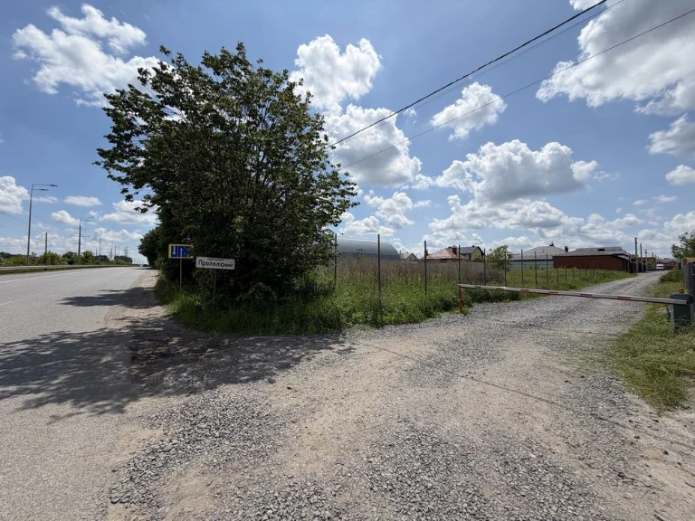 Sale of Commercial Land Plot in Vinnytsia – Yuzvynska Street