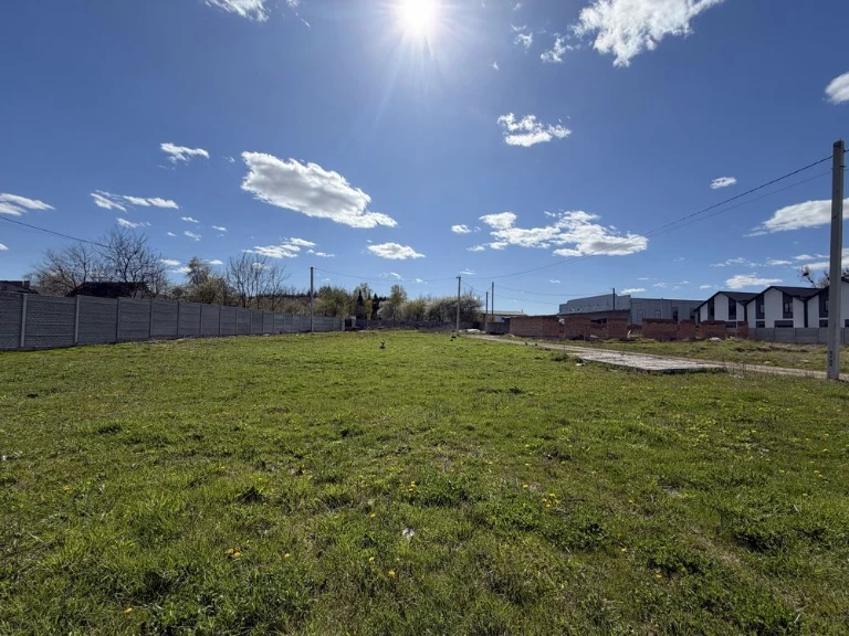 URGENT! LAND PLOT - TAKE WHILE YOU CAN