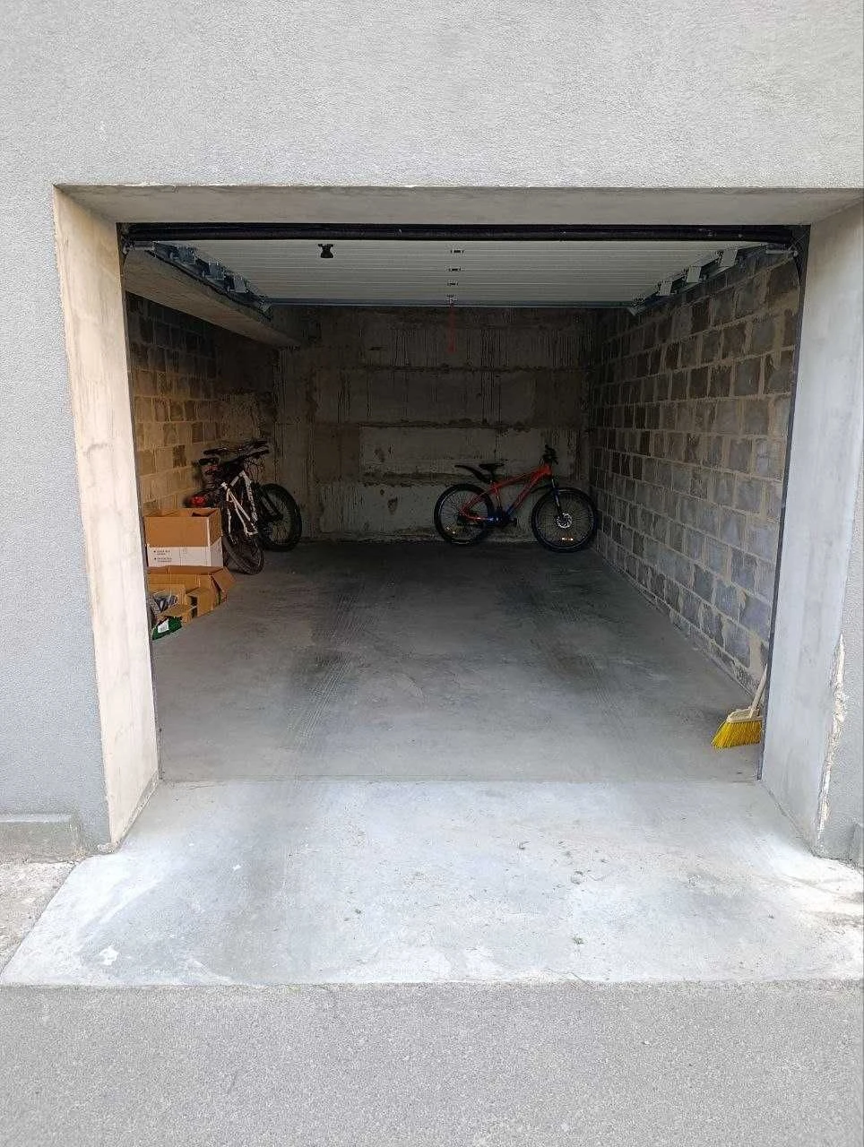For Sale Garage in the "Lavrovyi" Residential Complex, Chocolate Street