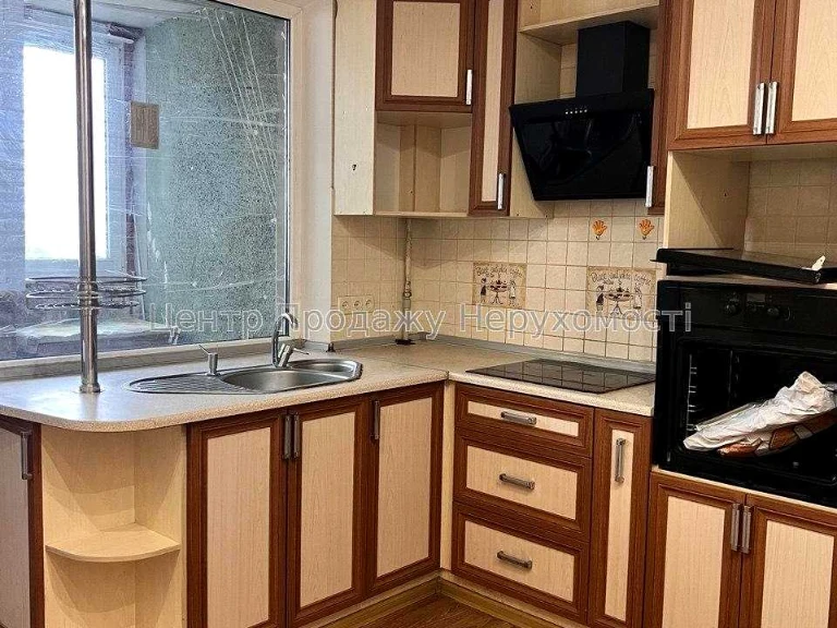 Apartment. Kharkiv, Lesya Serdyuka St. (Komandarma Korka)