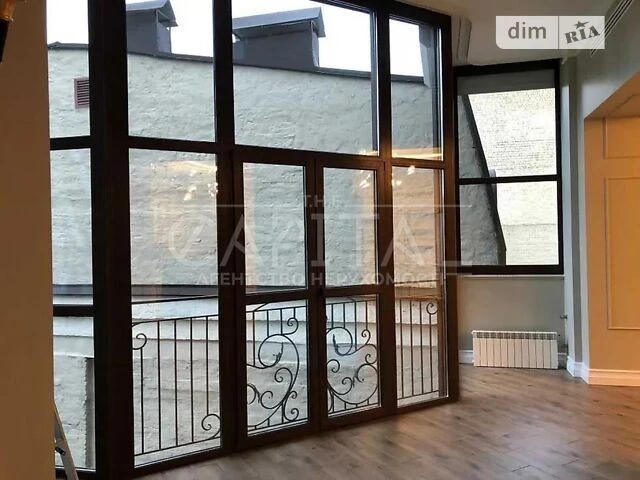 For sale 4-room apartment 203 sq. m. on Antonovycha St. 18 • ID 3467