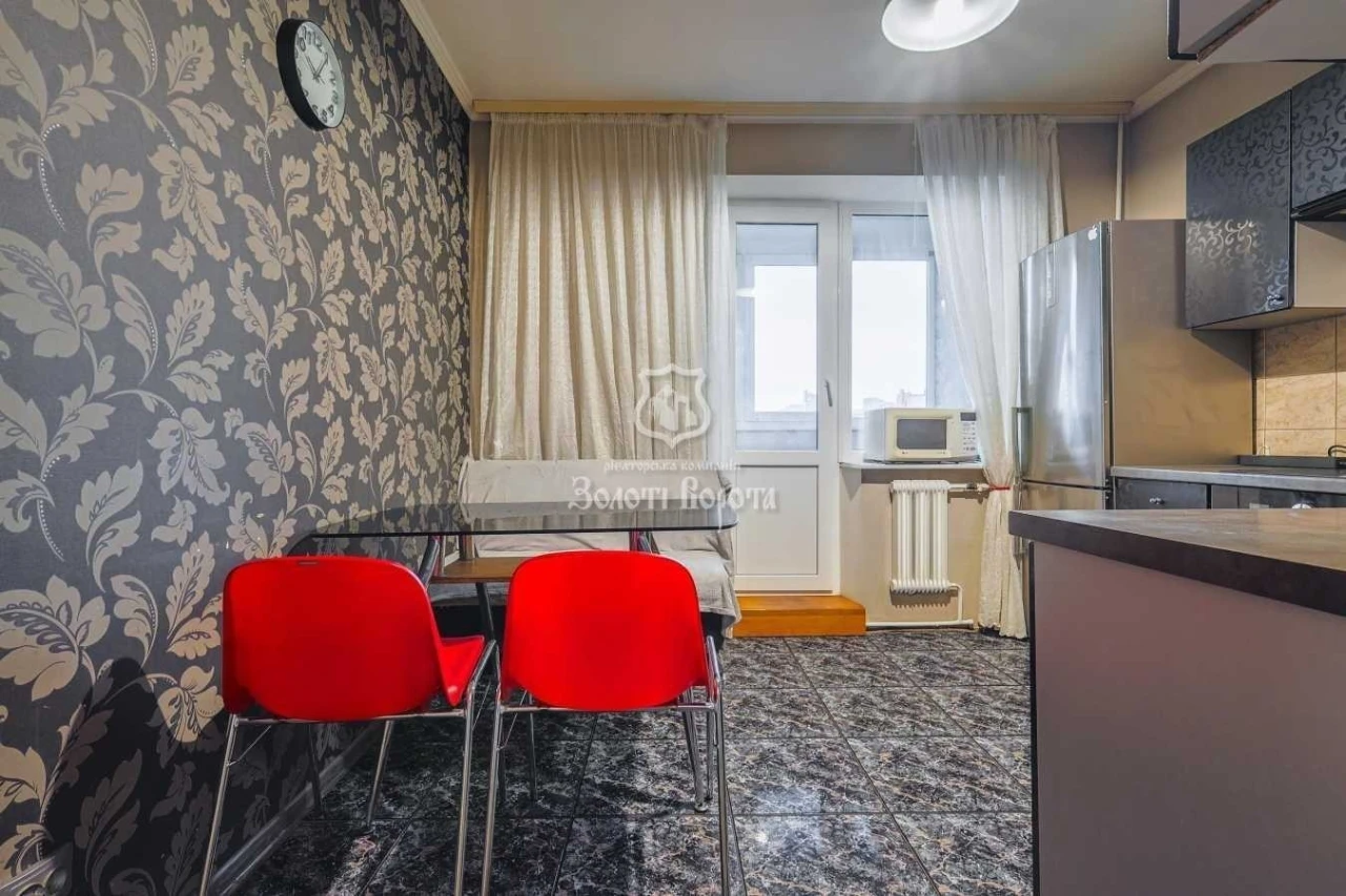 3-room apartment for sale 81.6 m², Anna Akhmatova St., 15