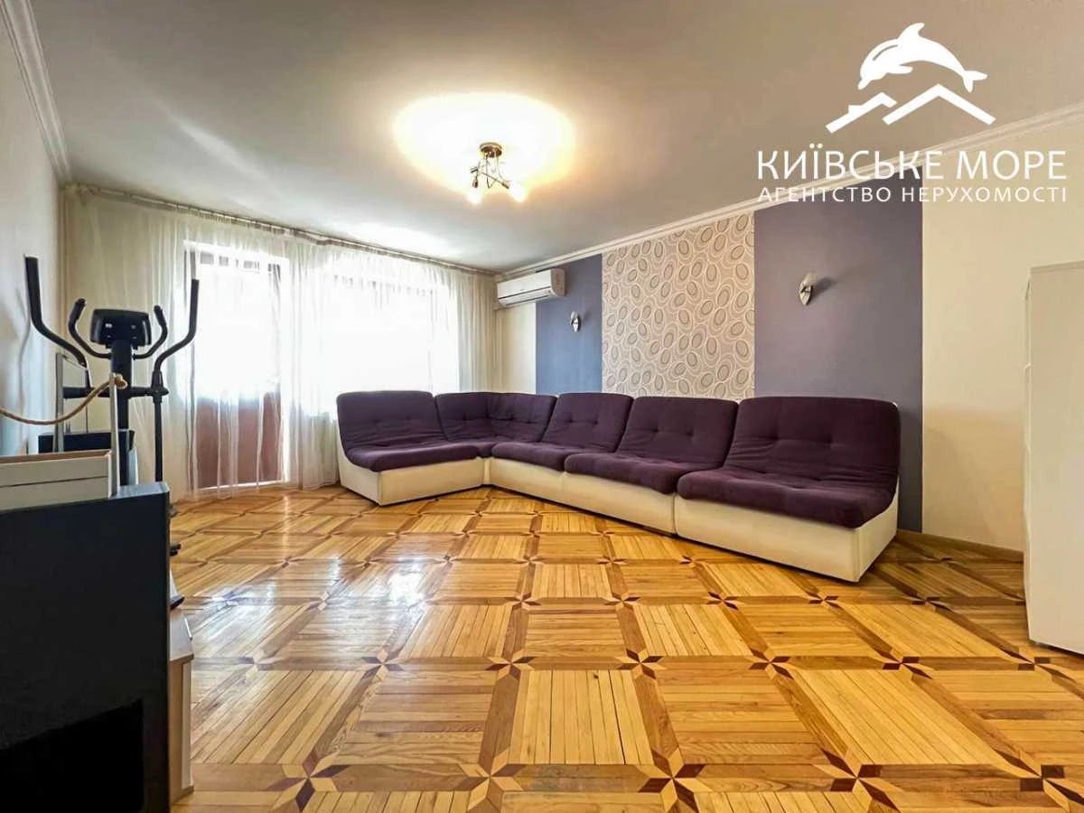 Rent 4-bedroom apartment 93 sq.m, Georgi Toropovsky st.