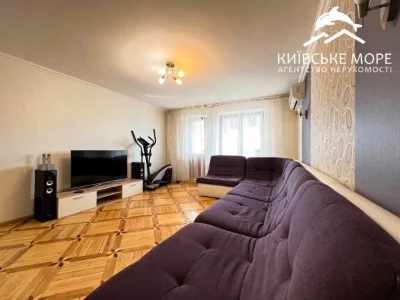 Rent 4-bedroom apartment 93 sq.m, Georgi Toropovsky st.