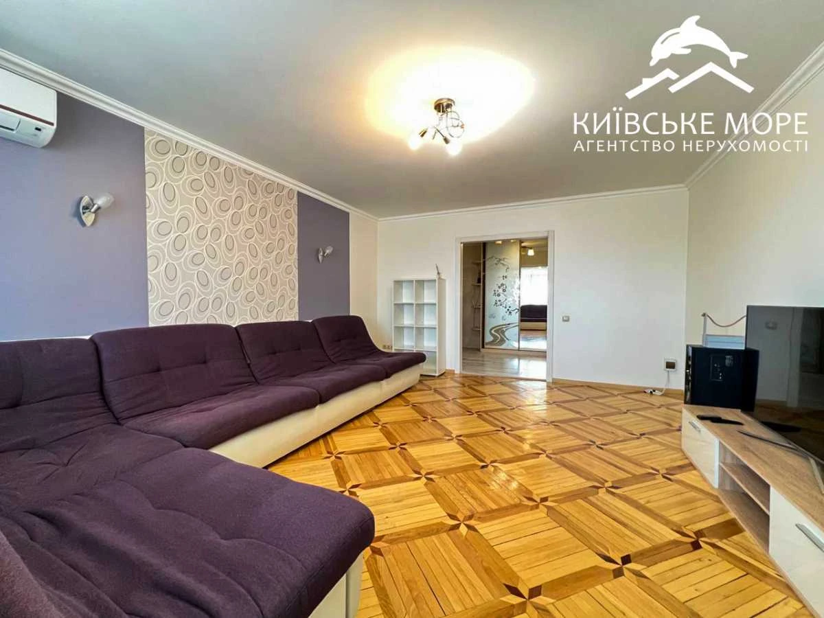 Rent 4-bedroom apartment 93 sq.m, Georgi Toropovsky st.