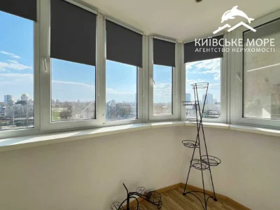 Rent 4-bedroom apartment 93 sq.m, Georgi Toropovsky st.