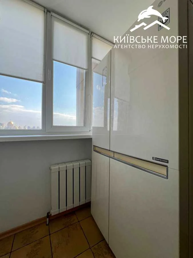 Rent 4-bedroom apartment 93 sq.m, Georgi Toropovsky st.