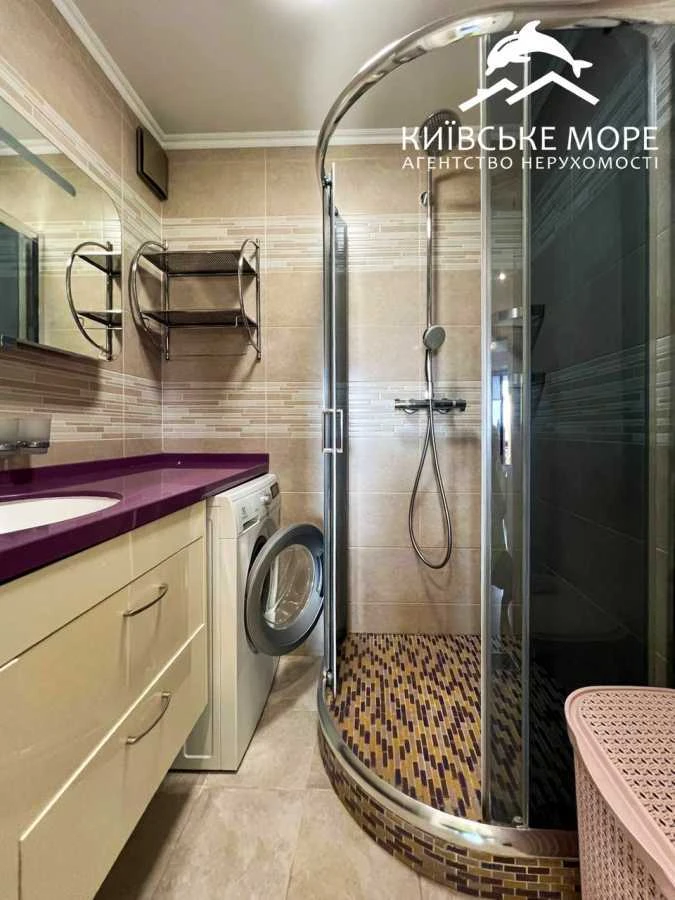 Rent 4-bedroom apartment 93 sq.m, Georgi Toropovsky st.
