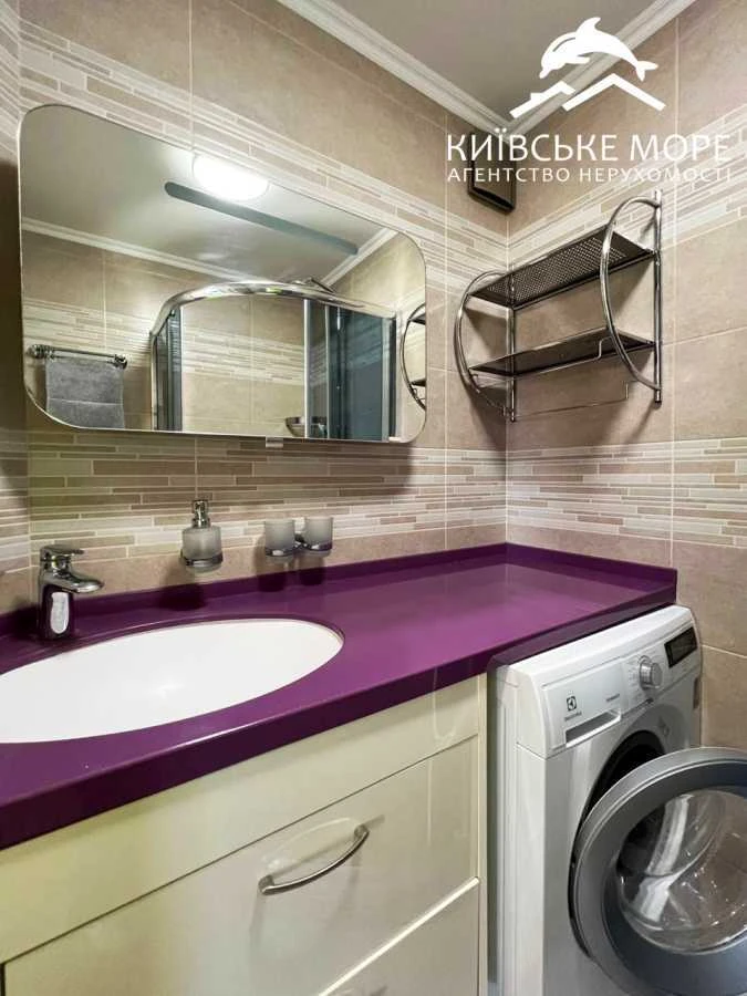 Rent 4-bedroom apartment 93 sq.m, Georgi Toropovsky st.