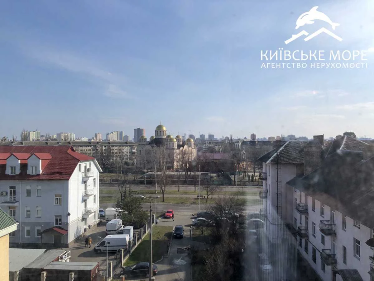 Rent 4-bedroom apartment 93 sq.m, Georgi Toropovsky st.