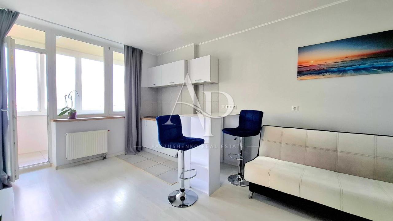 No commission % Sale of a modern studio apartment with renovation in n